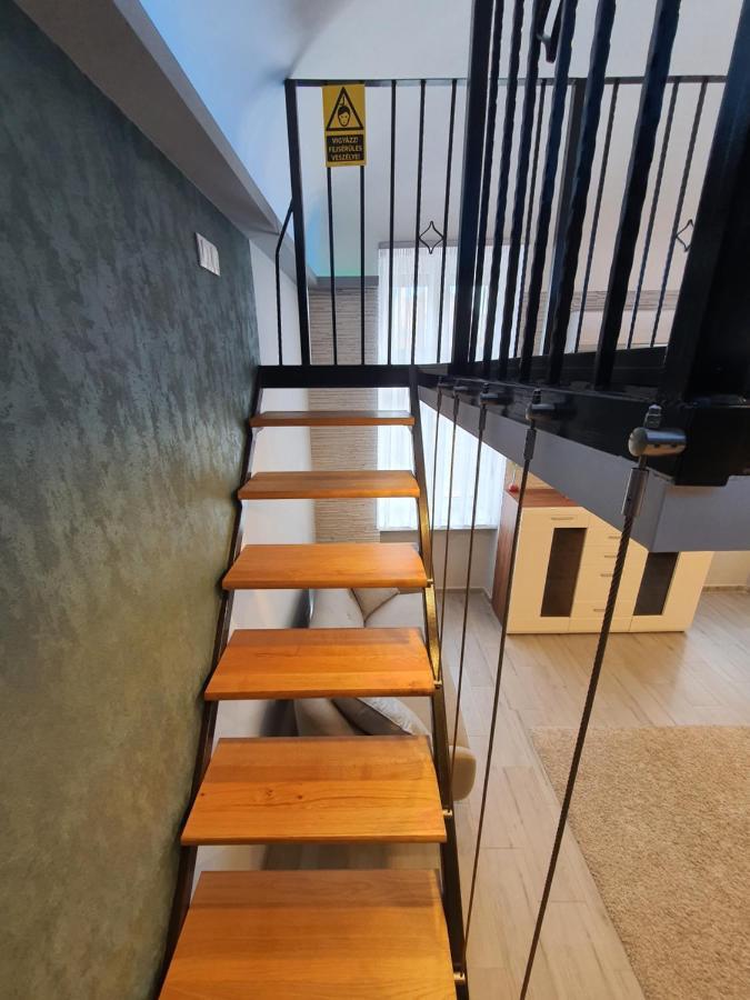 Belvarosi Exkluziv Loft Дебрецен Екстер'єр фото