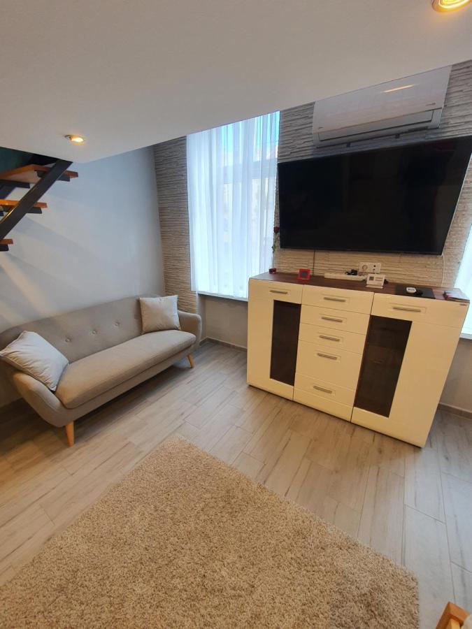 Belvarosi Exkluziv Loft Дебрецен Екстер'єр фото